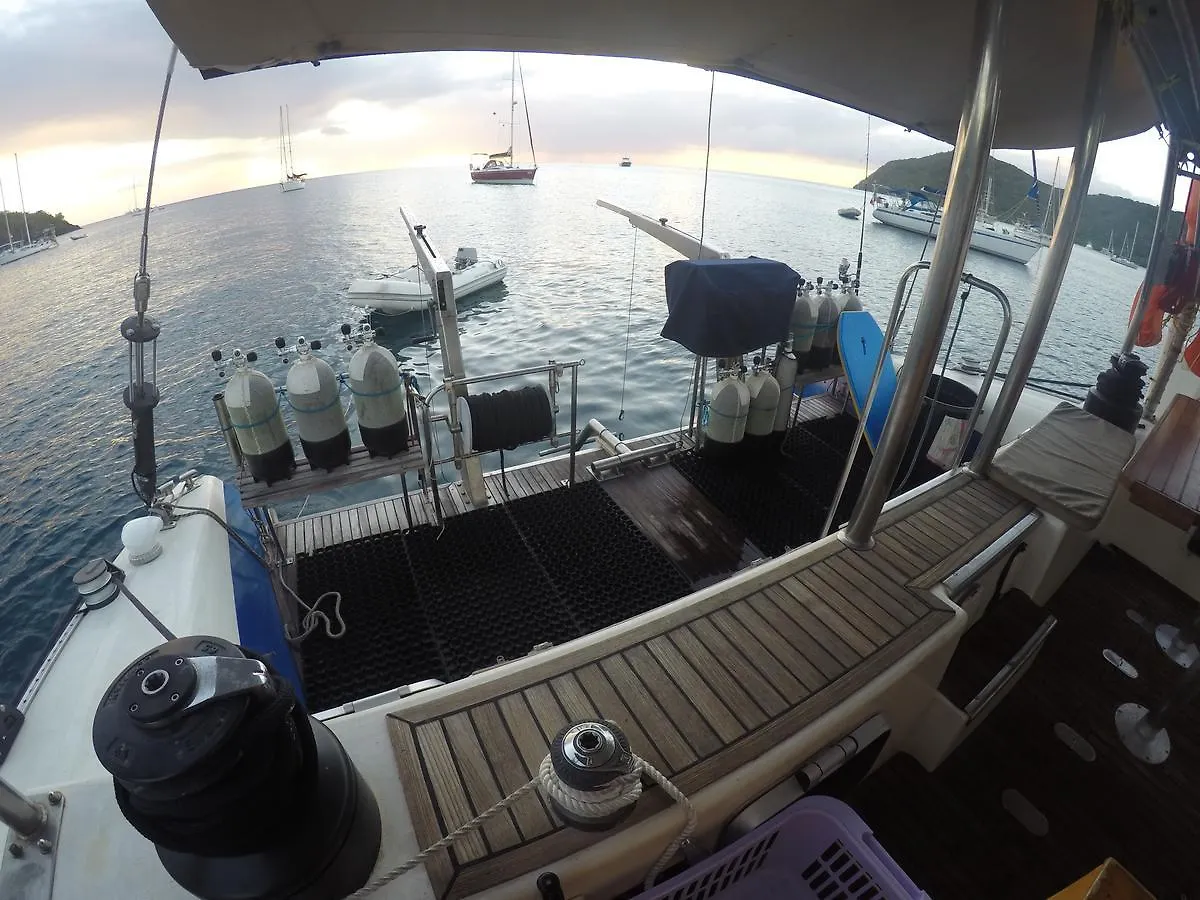 Botel Atao Plongee Hotel Les Anses-d'Arlets Martinique